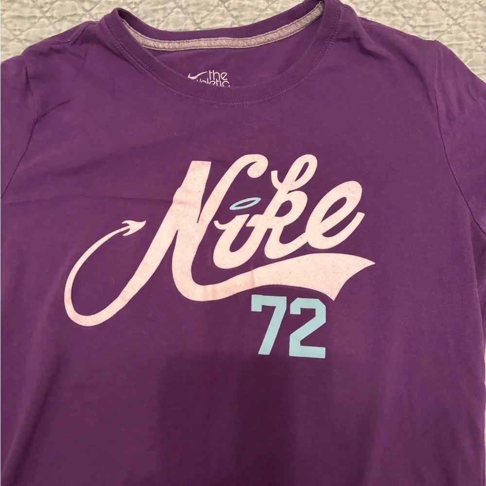 Nike slim fit Tshirt L jr